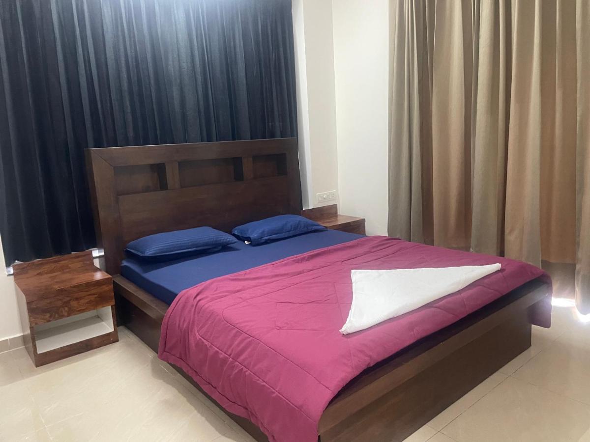 Royal Nest Premium Hotel Pune Exterior photo