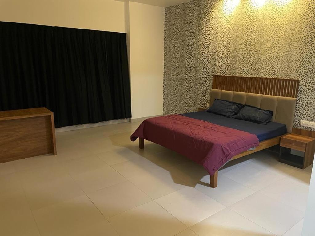 Royal Nest Premium Hotel Pune Exterior photo