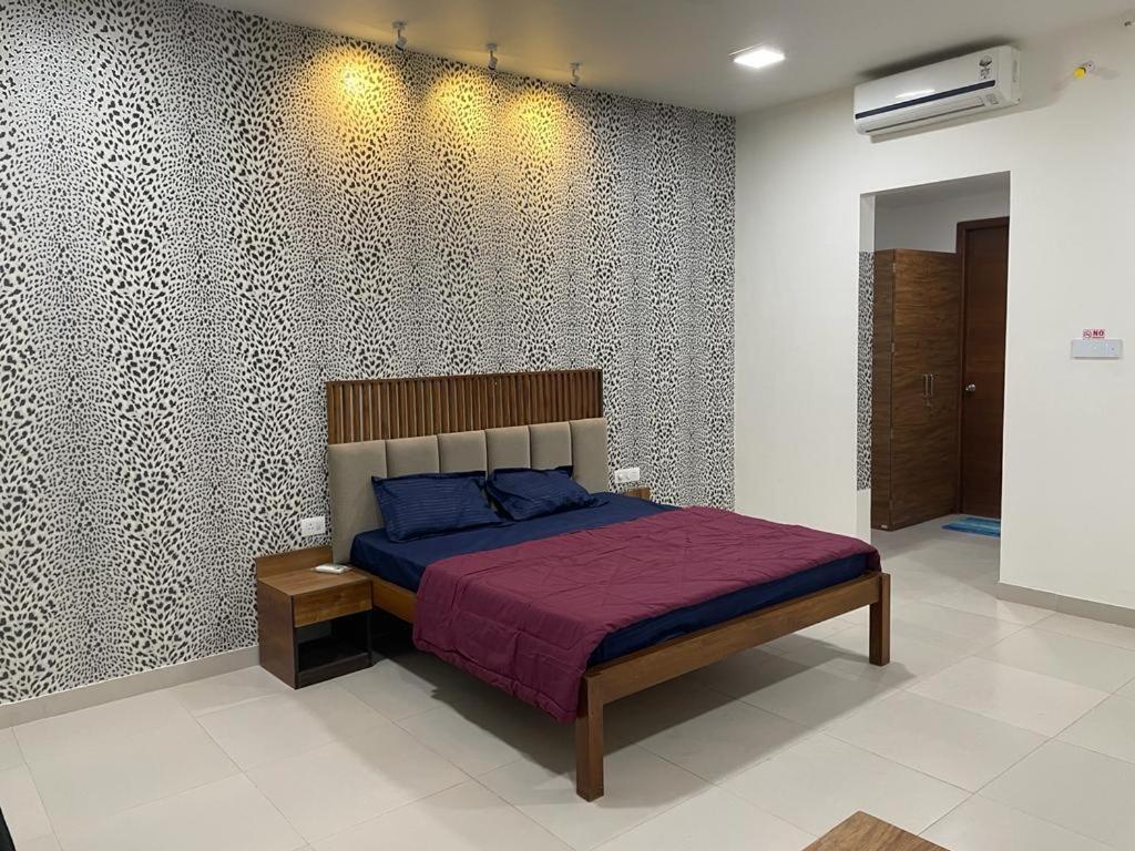 Royal Nest Premium Hotel Pune Exterior photo
